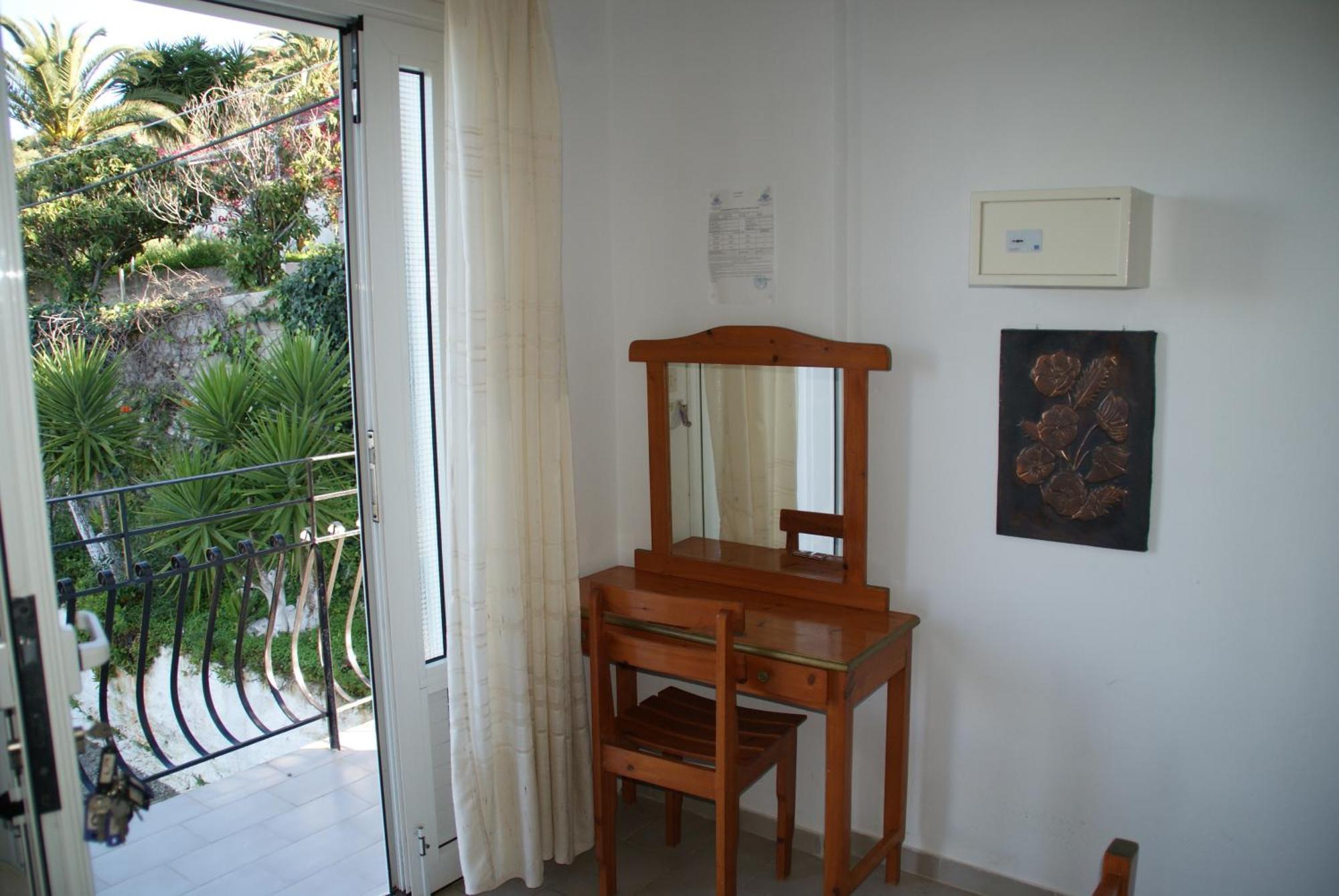 Raymondos Apartments Lassi  Zimmer foto